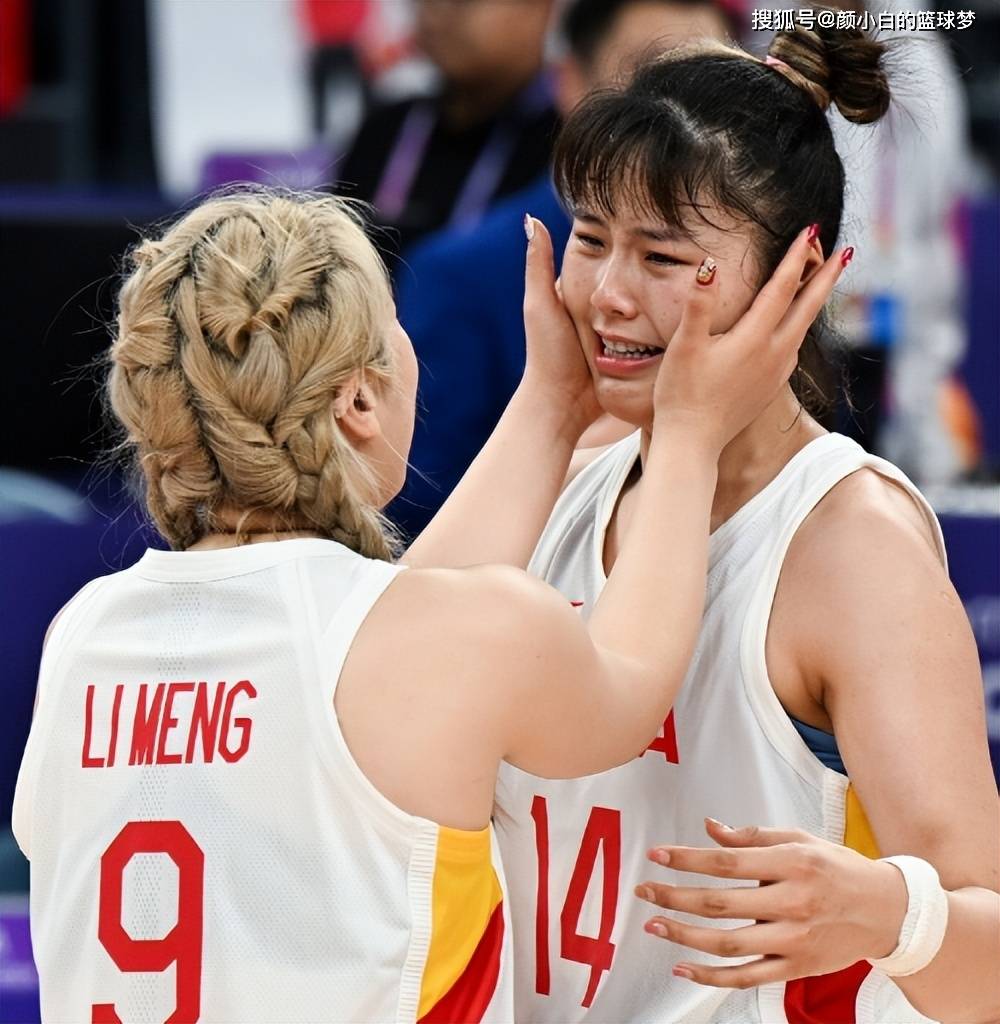 中国女篮决赛打分:王思雨准绝杀10分 韩旭9分 李缘8分 李梦7分
