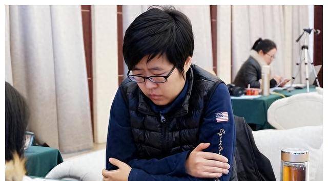 赵鑫鑫与吴宗翰的对局以平局结束,郑惟桐击败了刘亿豪,左文静战胜了吴