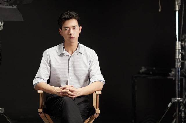明星投票排行榜_明星人气榜火热出炉:王一博李现榜上有名,第一名断崖式领先