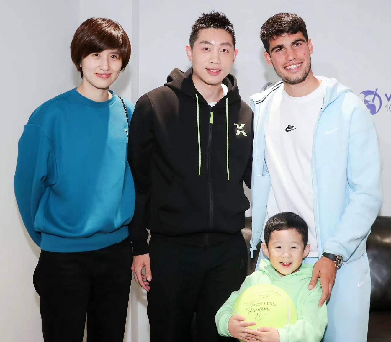 丁宁升官,刘诗雯打工,许昕带孩,王楠郭跃意外_亚运会_乒乓球_公益