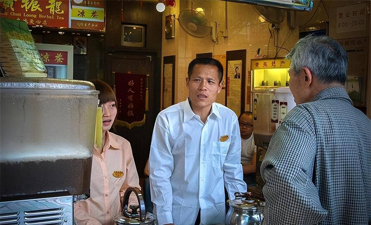 汶川地震中,那个捐款185元的残疾小乞丐龚忠诚,后来怎么样了?