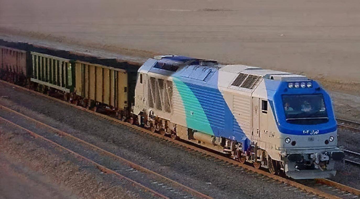 中伊25年战略协议背后:中国拿下格什姆岛,将印度踢