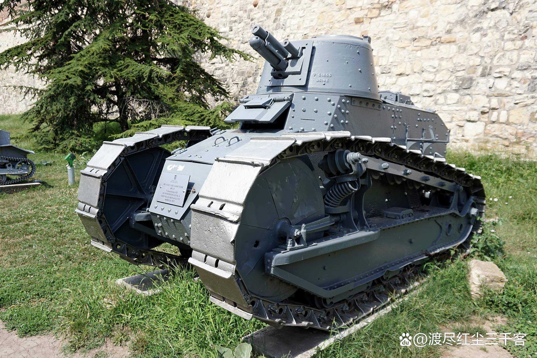 阅读历史系列:法国雷诺ft17轻型坦克浅谈_马克型坦克_中国_军队