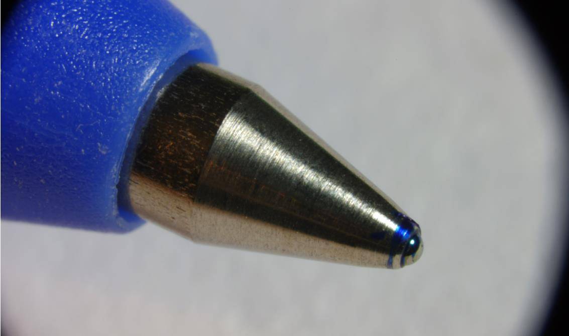 不得不以1500万美元的价格从瑞士和日本两国高价进口圆珠笔头或笔尖钢