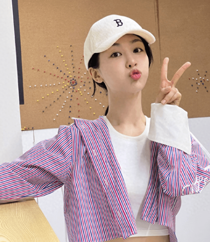 顶流艺人大洗牌,肖战杨紫榜首蔡徐坤baby垫底_流量_因为_风波