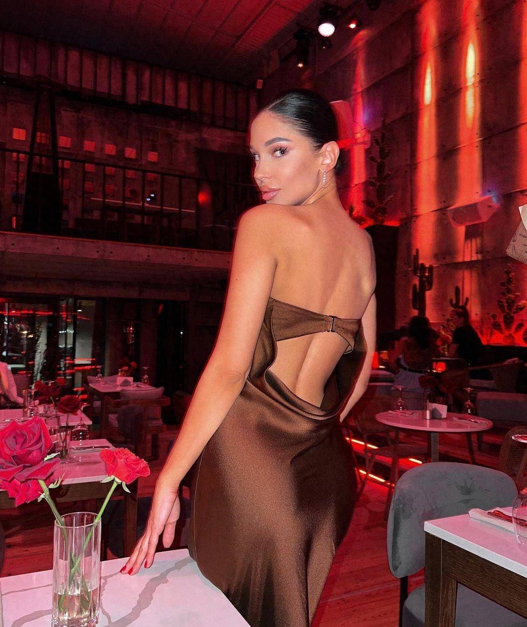 超火辣俄罗斯超模,美丽世间:可爱丰满曲线,瘦腿