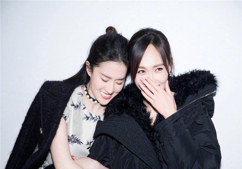 唐嫣为好姐妹刘亦菲庆生,连续6年从不间断让人羡慕._生日_因为_宣传