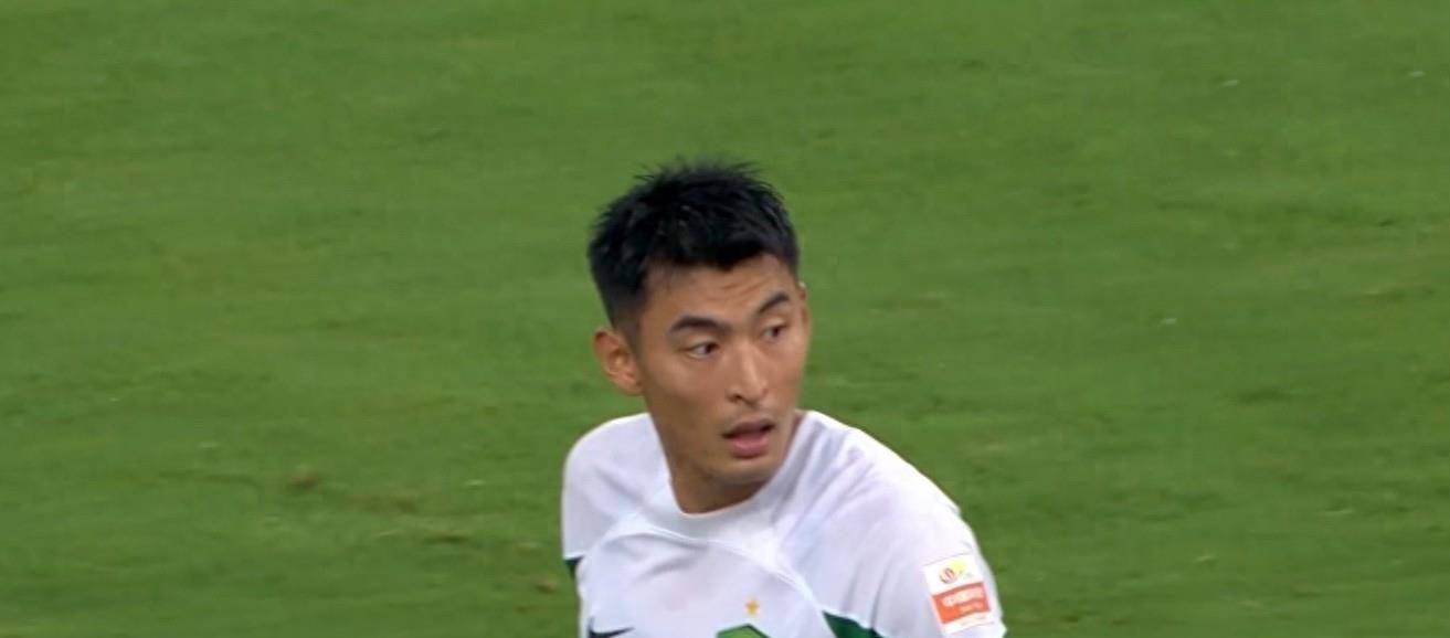 张玉宁踢替补,国安第3前锋下一个巴顿,2将续约暂缓 外援确定报销_策略