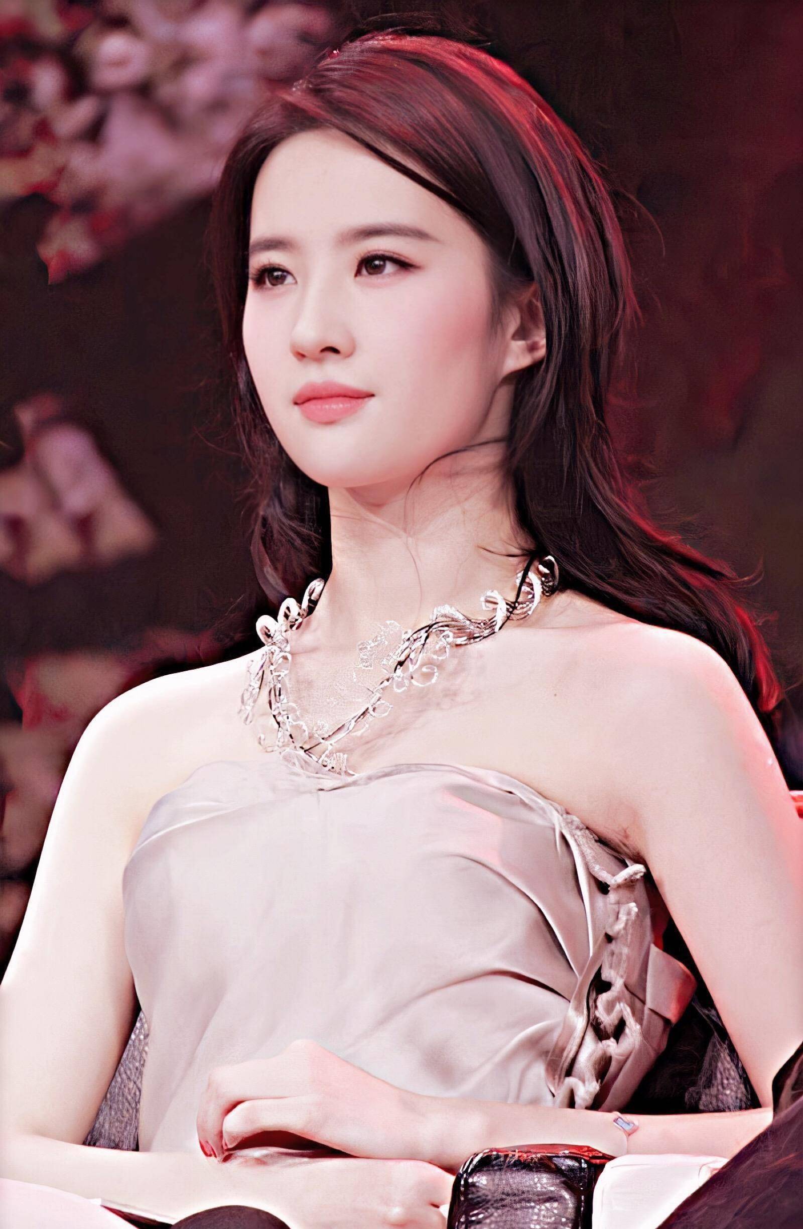 最美国民女神!36岁刘亦菲,绝世容颜太美了!