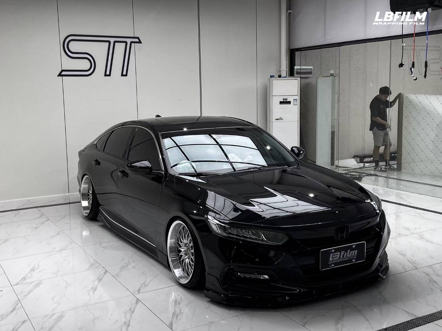 本田思域lb改色膜修复钢琴黑,凸显质感_搜狐汽车_搜狐网