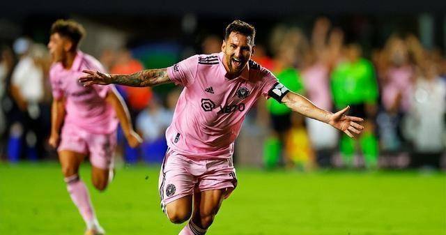 拉玛西亚u40最佳选择,梅西继续拯救巴萨_拉波尔塔_国际_球员