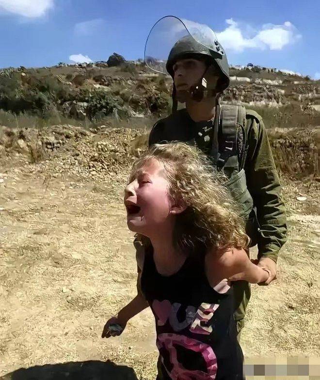 以色列士兵斩首巴勒斯坦儿童,回想日军侵华,使网友深思