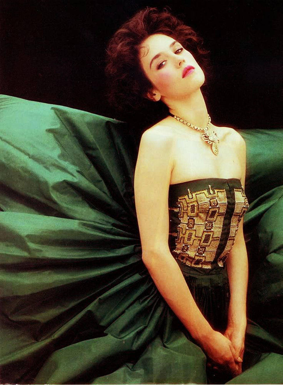 伊莎贝尔·阿佳妮要18个月监禁?曾是法国情色片性感影后