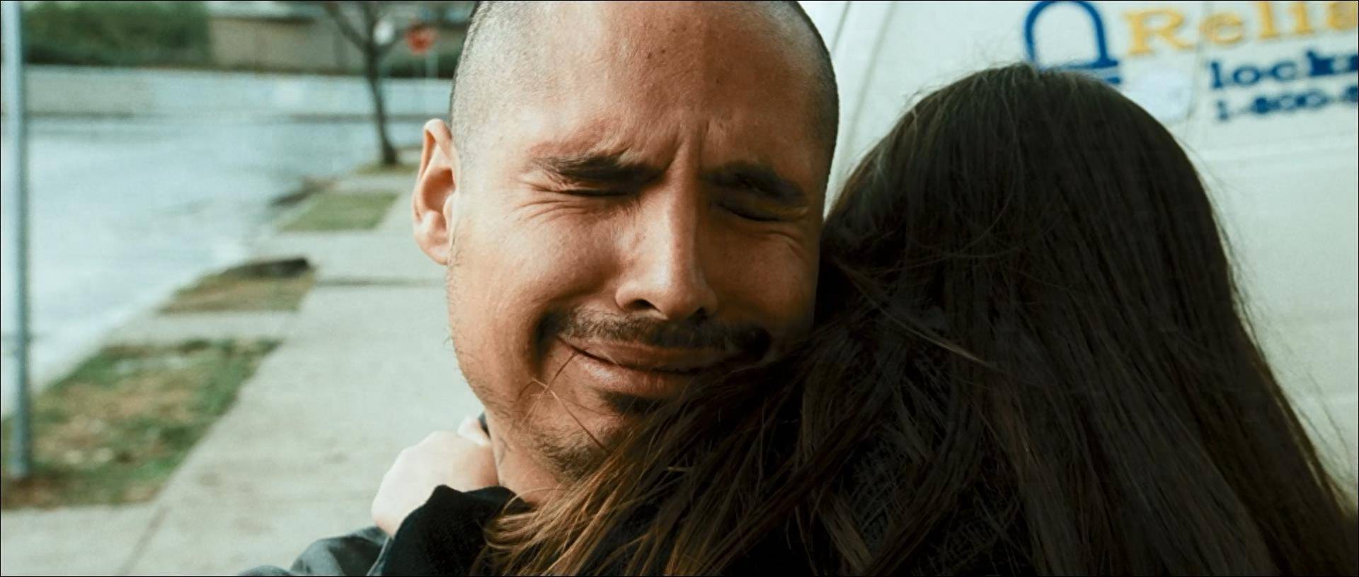 《撞车》中的人物复杂性和情感探究_电影_社会_种族