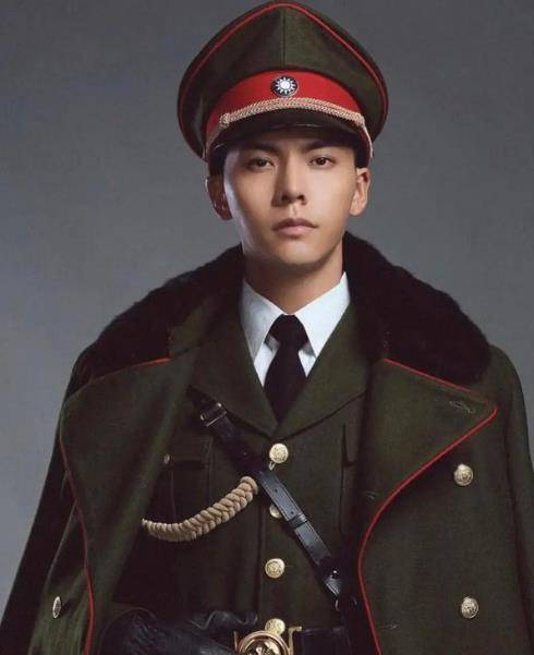 穿军装最好看的男星,龚俊朱一龙上榜,榜首是男人心中永远的男神