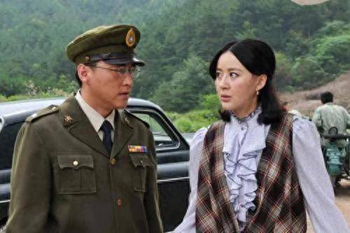 《神秘人质》中的女主角为什么那么弱智?导演究竟是怎么想的?
