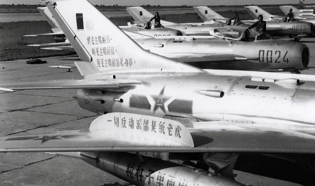 中国最后一个叛逃飞行员，宁愿不要高薪待遇，后来结局如何？