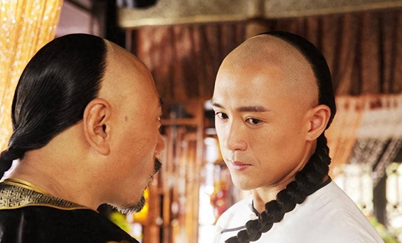 清朝人的发型真的是阴阳头?