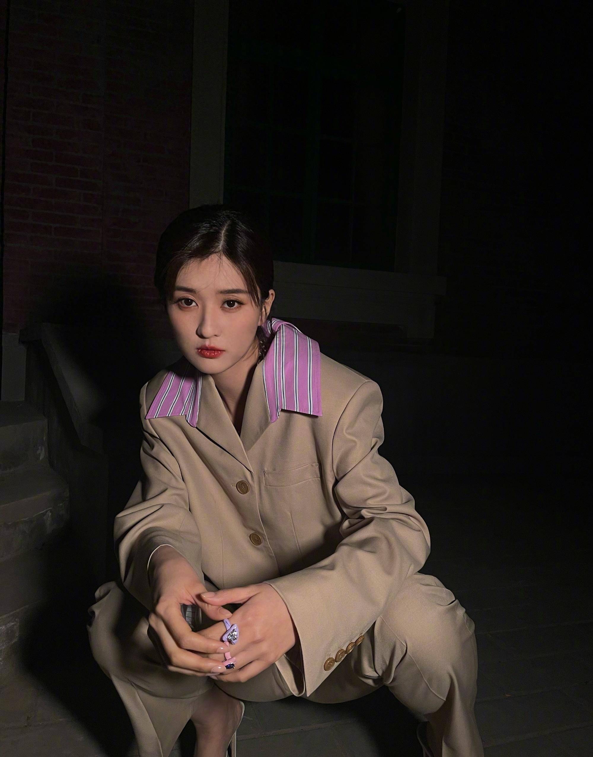 《灿烂的前行》中,乔欣说看前任的朋友圈像做阅读理解,太形象了_乔妹