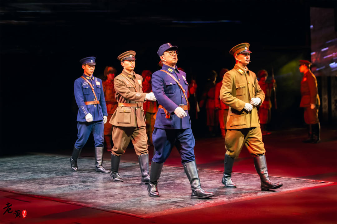 那一夜改变了中国历史,《1212西安事变》实景演出,依然惊心动魄_华清