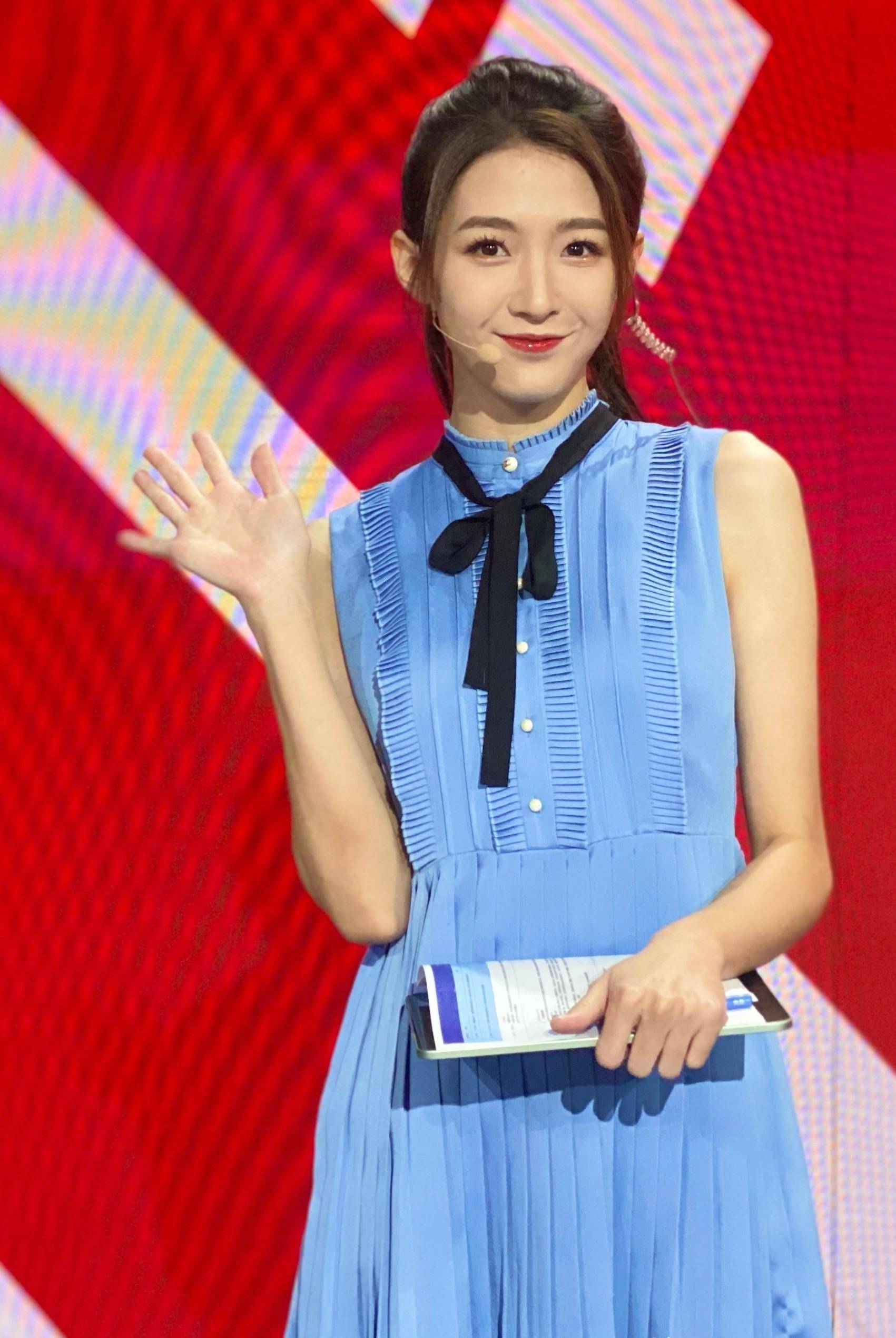 nba女子主播雪儿-1米72大长腿,高挑迷人,神似江疏影_解说_球迷_体育界