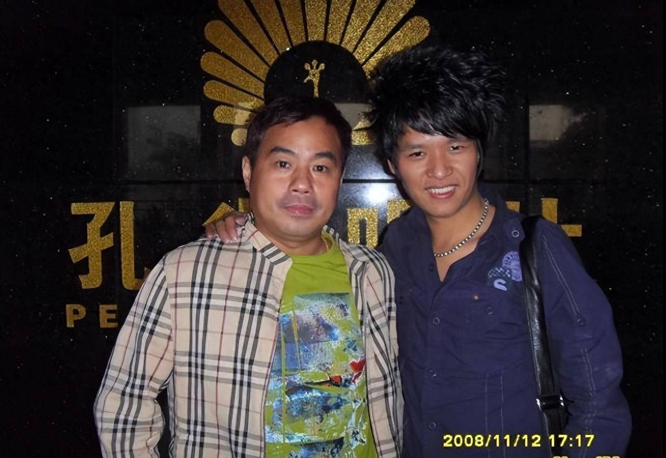 雨神和杨臣刚靠一首歌能赚一个亿,为啥有的原创歌手却分不到钱?