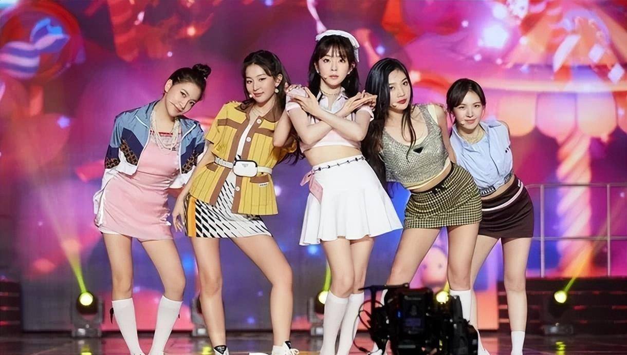 red velvet专辑概念视频,唯独缺少成员wendy,网友猜测她是大boss