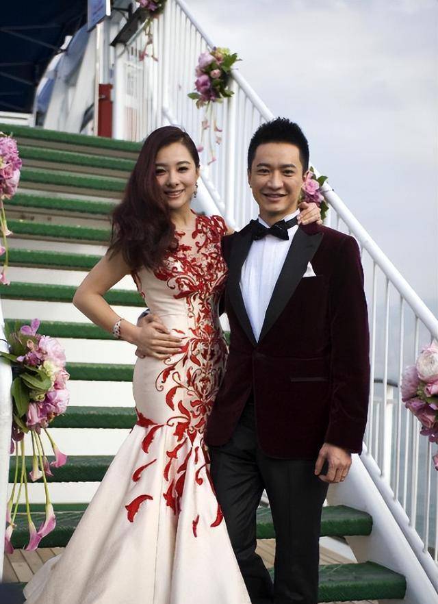 儿媳刘璇现身,谭维维献唱,魏群姚夏高建斌出席_王弢_生日_音乐