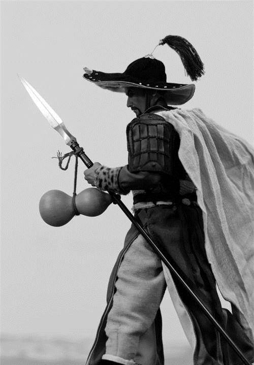 林冲是"80万禁军枪棒教头",听起来很强势,搁现在算多大的官?