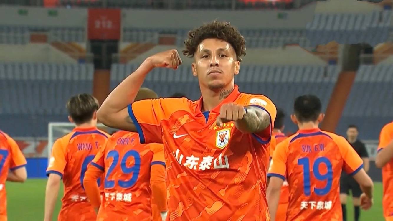上个赛季在争冠的关键比赛中,山东泰山队0-2输给了上海海港,直接导致