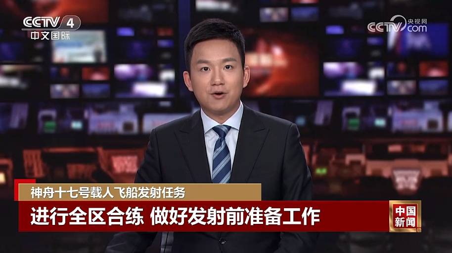 何志凌:励志走上主播台,18年前接受李小萌专访如今成