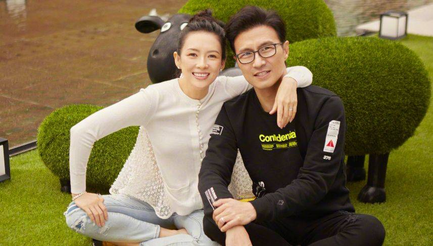章子怡58岁富豪前男友近照像老头,憔悴沧桑,外媒曝其患艾滋病_vivi