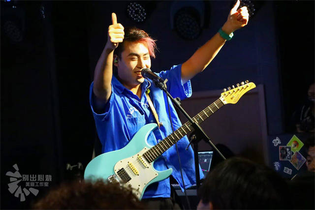 迷路鲸鱼乐队热力开噪 嗨出青春style_音乐_摇滚_灵魂