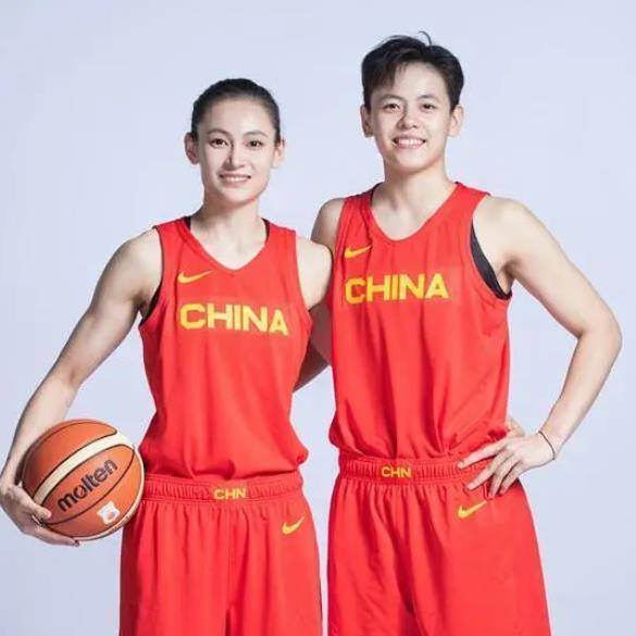 被保安绑架 摔倒,痛苦原因揭晓_杨舒予_比赛_球迷