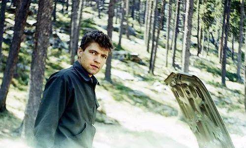 他智商167比霍金还高,16岁考入哈佛,成为美国最难抓的连环杀手_泰德