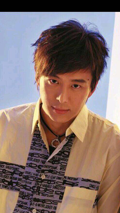 4,1993年6目28日郑大贤,国外歌手,男子组合b.a.