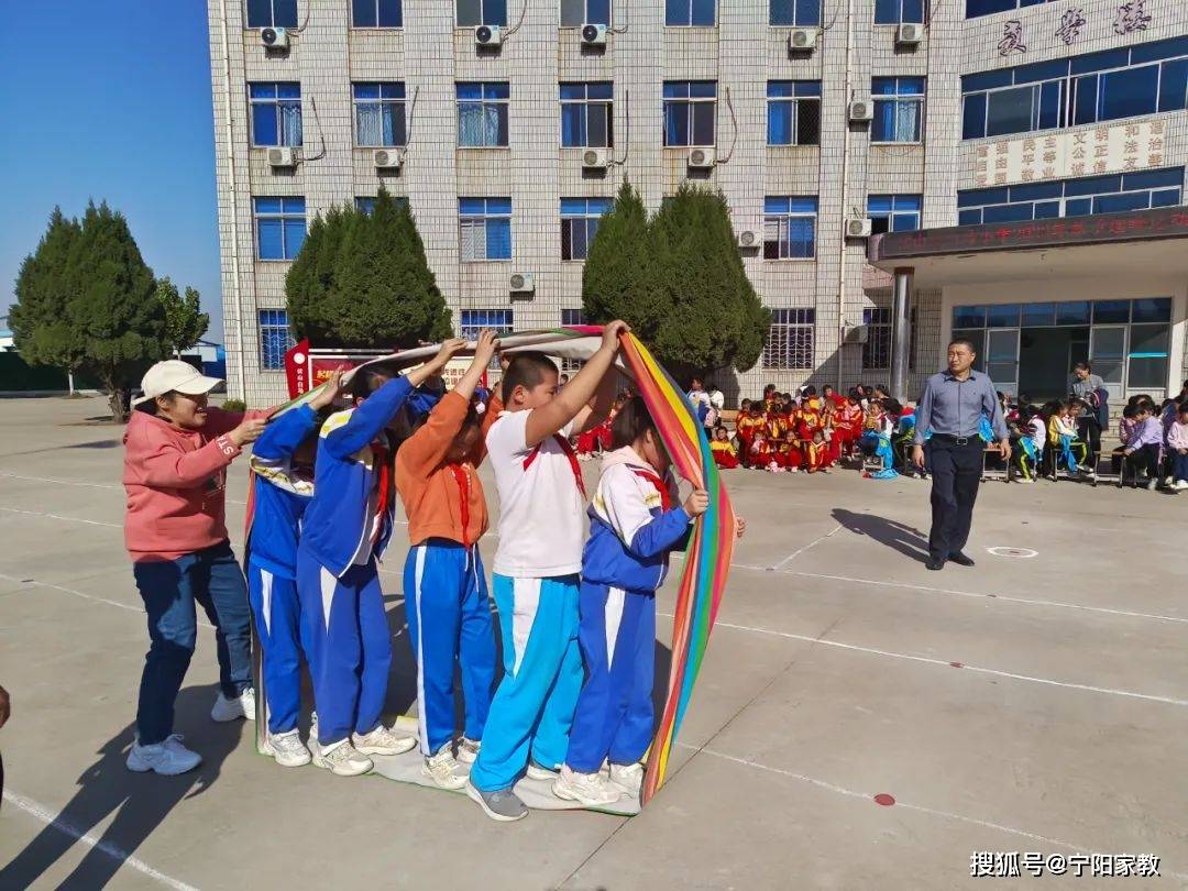 伏山镇白马小学图片