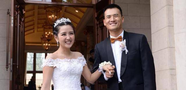 原创何洁5年生3胎,离婚再添实锤:女孩没这项能力,不要轻易结婚