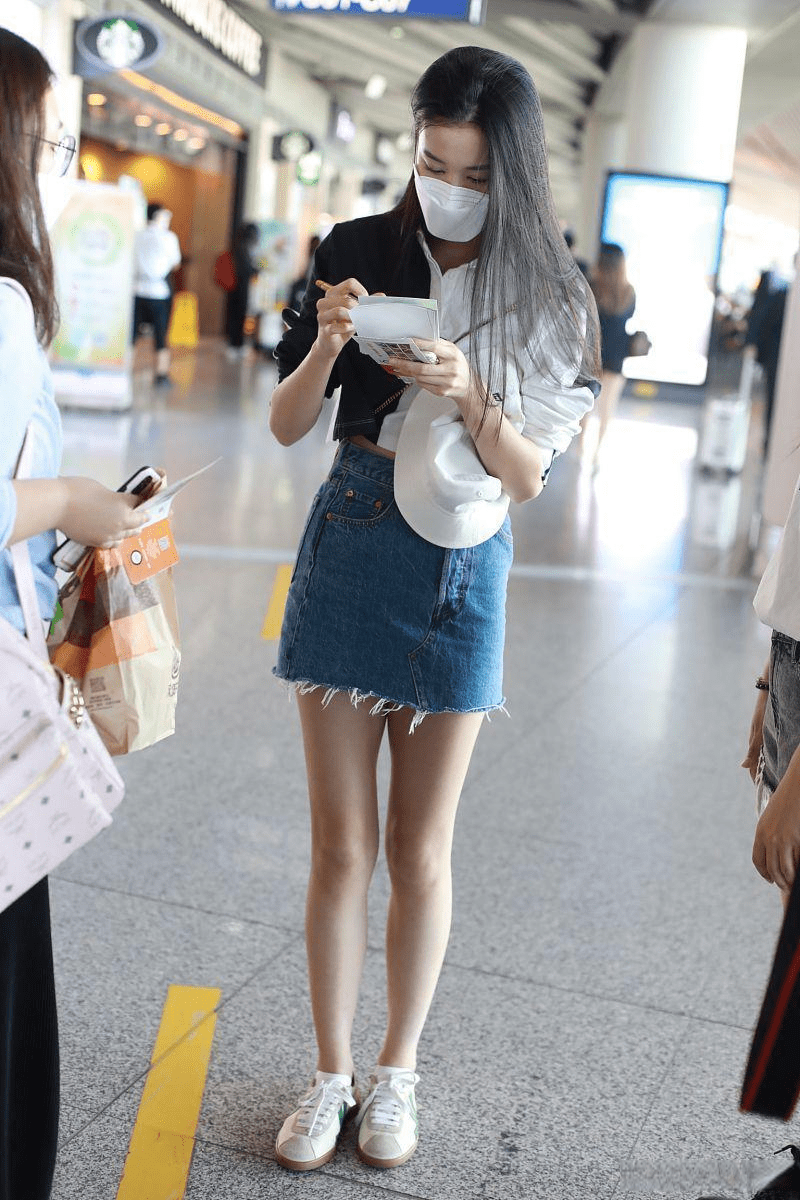 对于这一系列疑似恋爱的证据,杨洋和张楚然的粉丝们