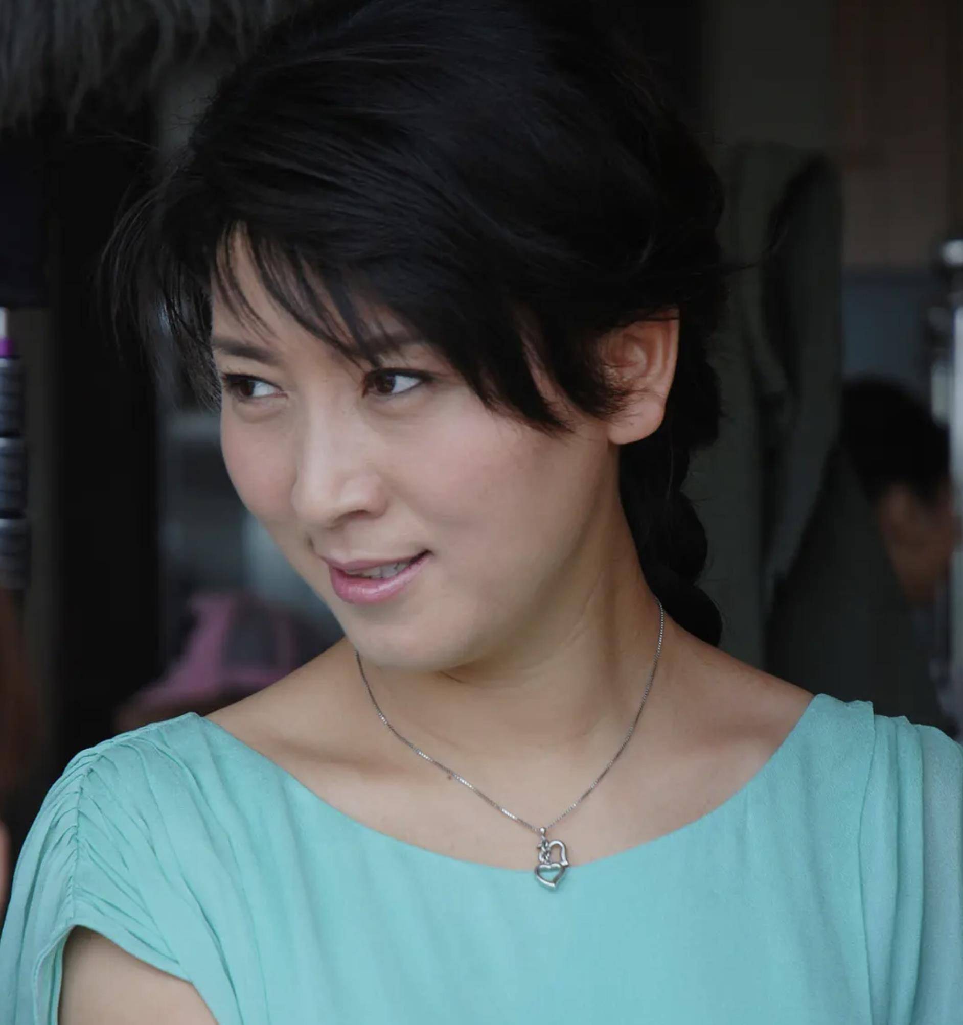 为了感情甚至放弃当赵本山徒弟,最后人财两空,闫学晶后悔不已_传统