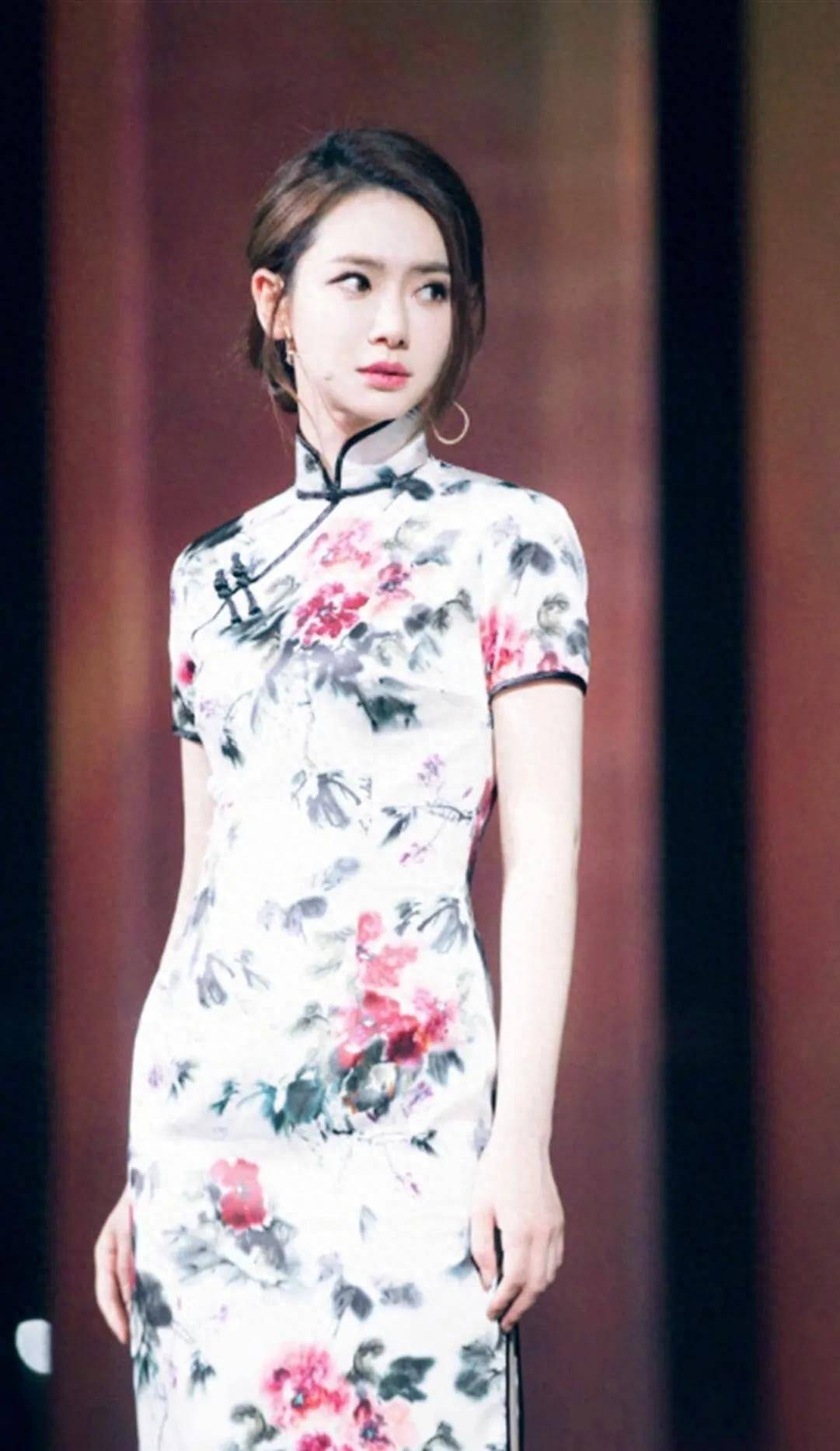 这31位女星"穿旗袍"太美了,脉脉眼中电击波,妩媚多姿显时尚_女神_荧幕