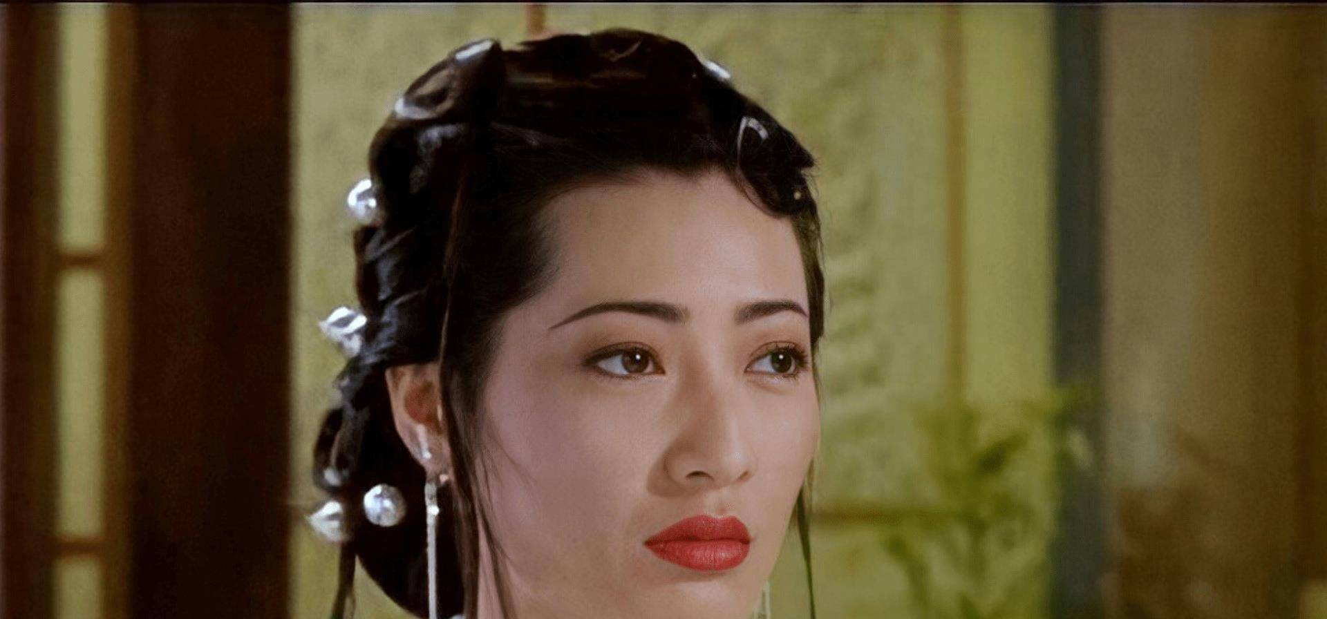 原创原创最美"潘金莲"杨思敏:19岁走红,28岁住豪宅,33岁却沦落卖拉面