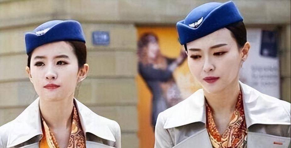 唐嫣的成名之路,离不开这些贵人的扶持_女明星_张艺谋_王京