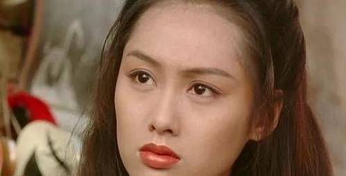 她曾是最美星女郎,一个眼神成经典,今成综艺女神,获千万酬劳?