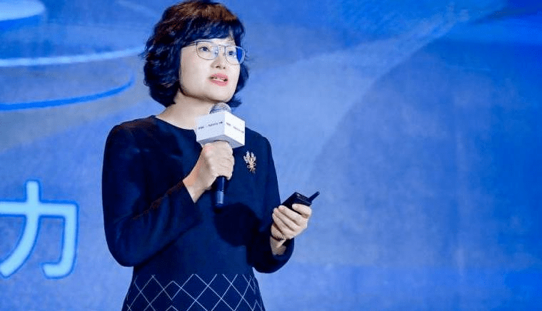 宁畅创始人兼ceo秦晓宁成立之初,宁畅从定制化服务器的细分板块切入