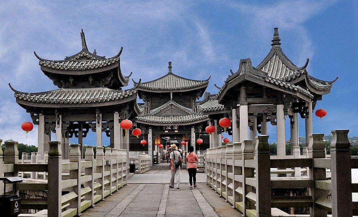 宁波广济桥古老的韵味十足