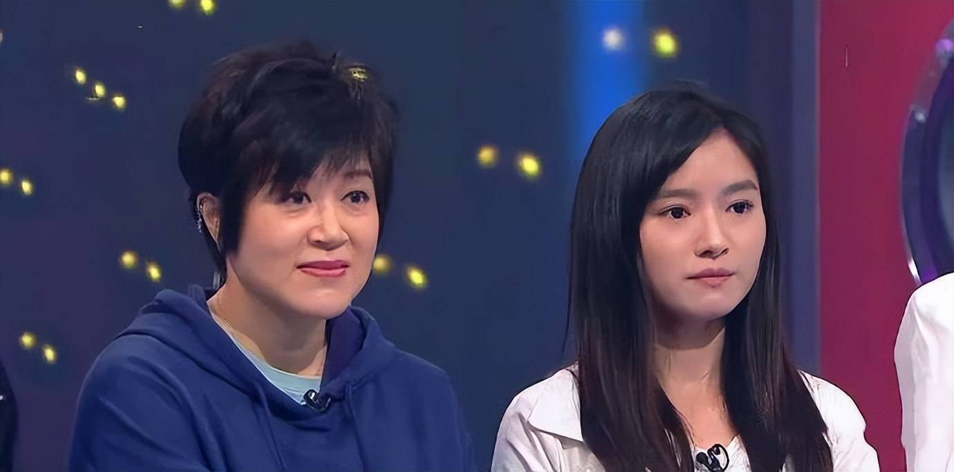 资深配音员效力40年不获续约,网友感慨山穷水尽_丹凤_何璐怡_郑丽丽