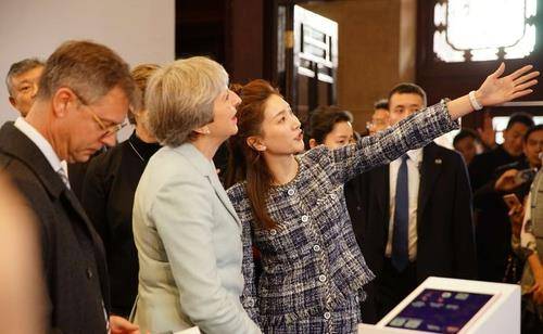 "盐系女神"江疏影的窝心爱情,和她生命中的7个男人_赵薇_因为_杜江