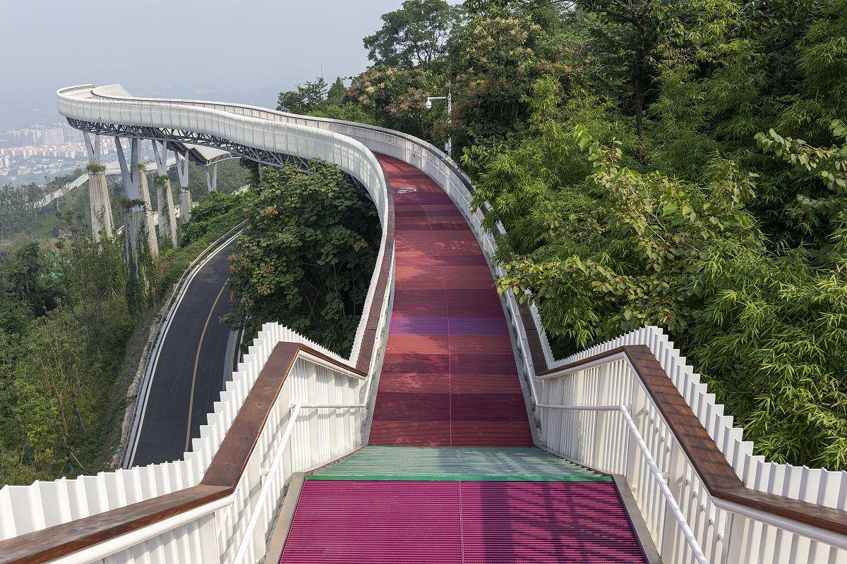 白鹿狮峰观景台图片