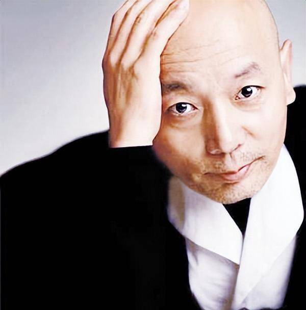 北京时间11月1号下午,中国著名演员葛优最新消息!_电影_表演_社会活动